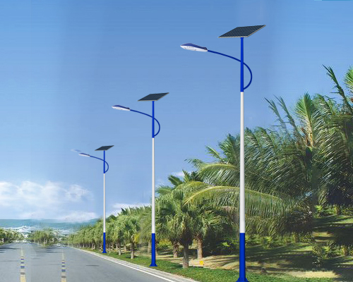 安多太阳能路灯