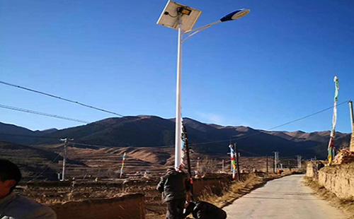 安多智慧路灯安装必备设计要素：打造高效智能的城市照明系统