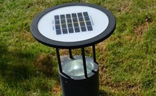 别墅庭院氛围营造：安多草坪灯选型与布光技巧