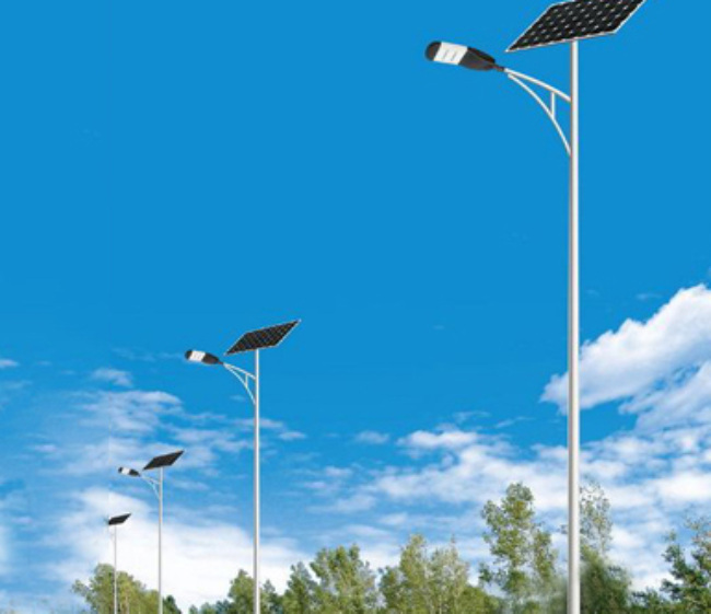 安多太阳能路灯维护时，这些细节别忽略！